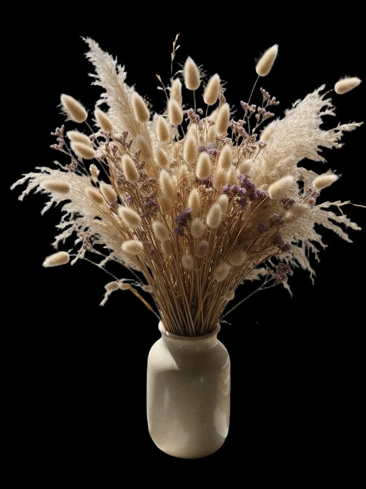 Dried grasses, cut out from a cluttered windowsill, a real run on Leap