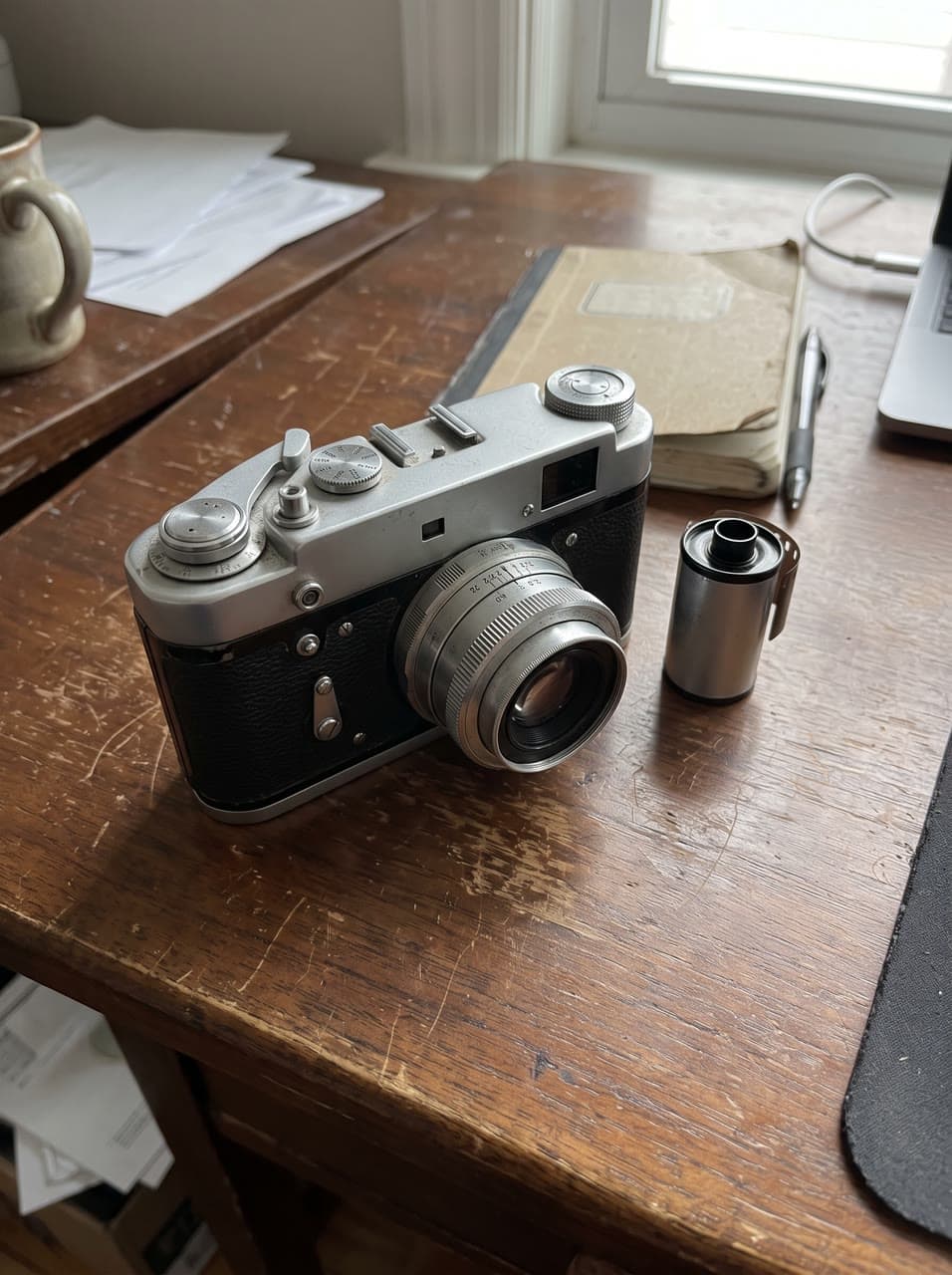 The photo device for keeping moments, a blueprint started from