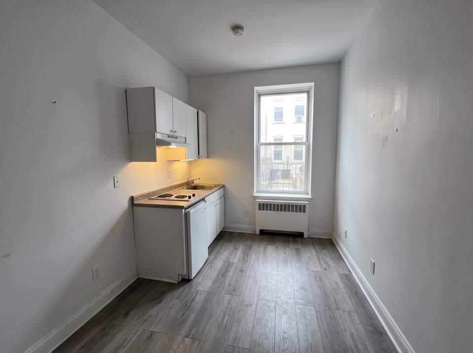 The photo a farmhouse kitchen in a studio started from